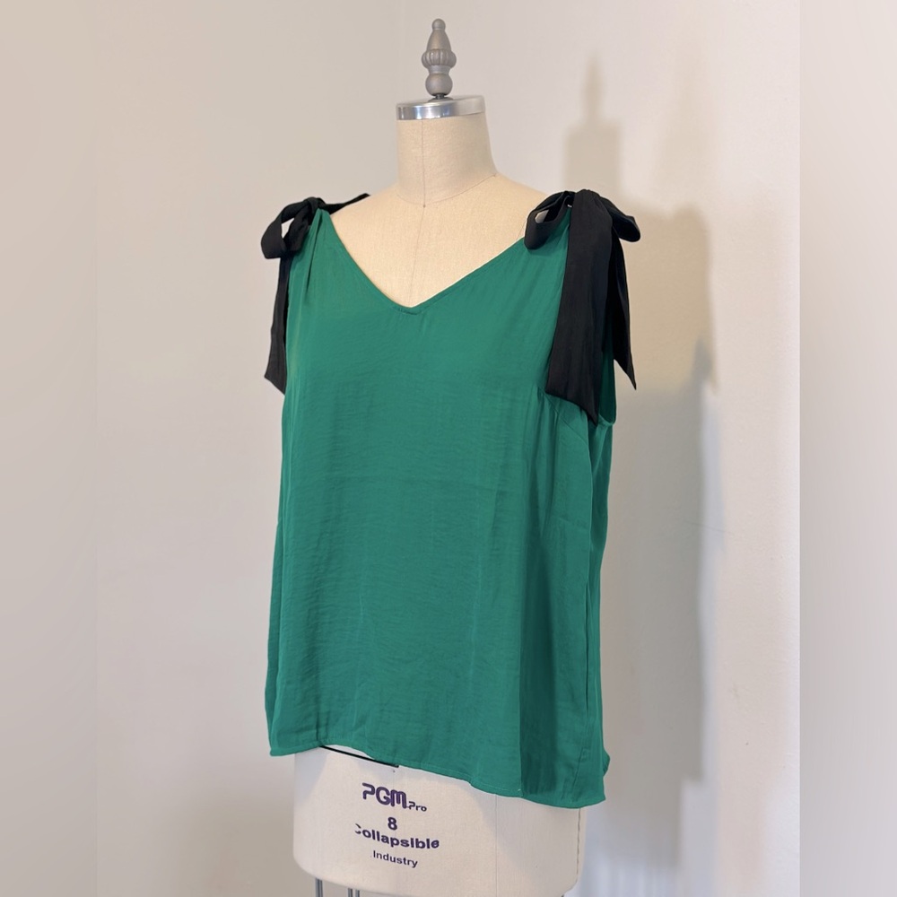 Who What Wear green top size large